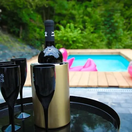 Buenas Noches Standing Piscine & Wellness *