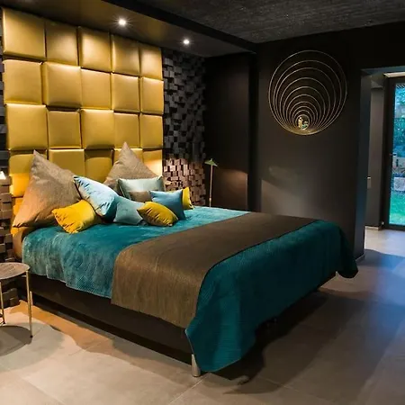 Buenas Noches Standing Piscine & Wellness