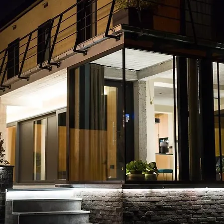 Buenas Noches Standing Piscine & Wellness *